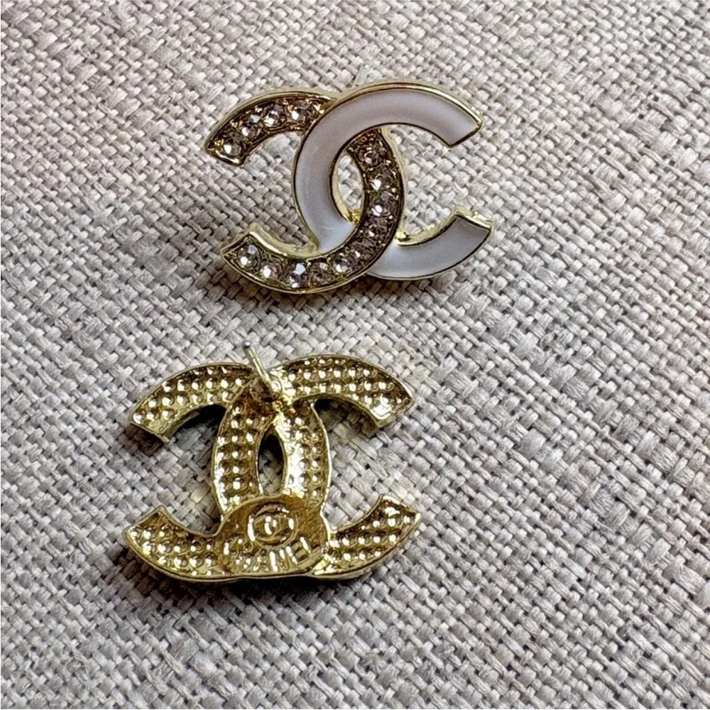 CHANEL White Enamel and Gold Logo Crystal Stud Earrings